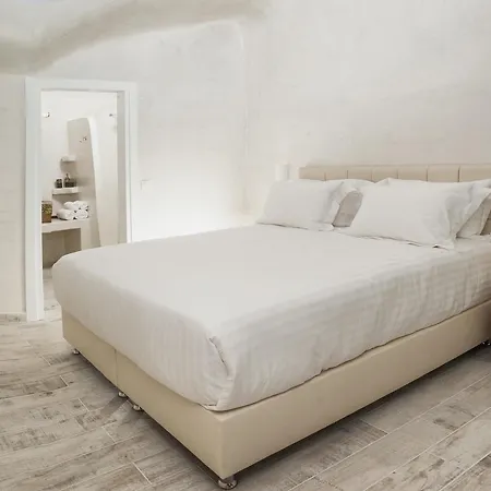 Apartment Spilies By Thireas Vourvoulos