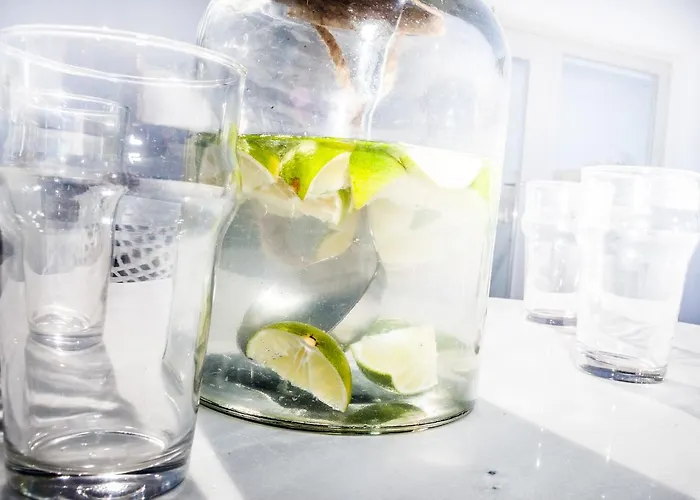 아파트 Spilies By Thireas