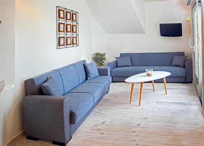 Spilies By Thireas Apartment