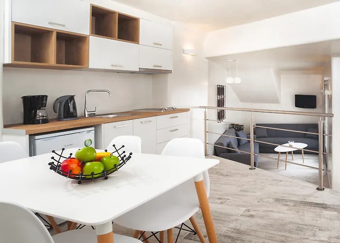 Apartment Spilies By Thireas *